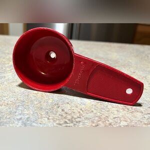 Vintage Tupperware Red Spice Refiller Funnel Gadget #877-1 Kitchen Utensil